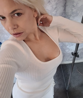 Александра
